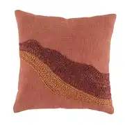 Coussin en coton à  motifs brodés orange et rouges 45x45