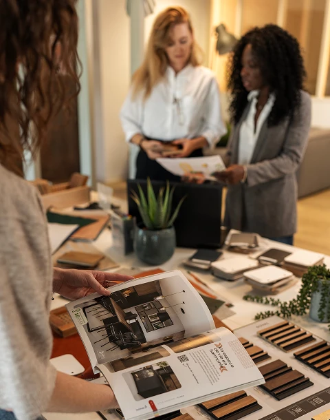 Notre équipe de décorateurs